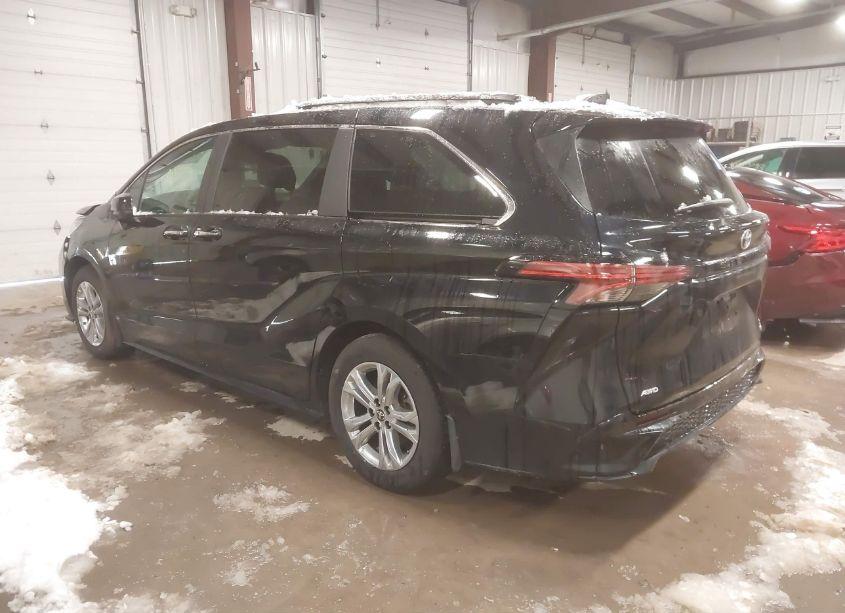 Photo 3 of 2023 Toyota Sienna XSE (VIN 5TDDSKFC3PS098277)
