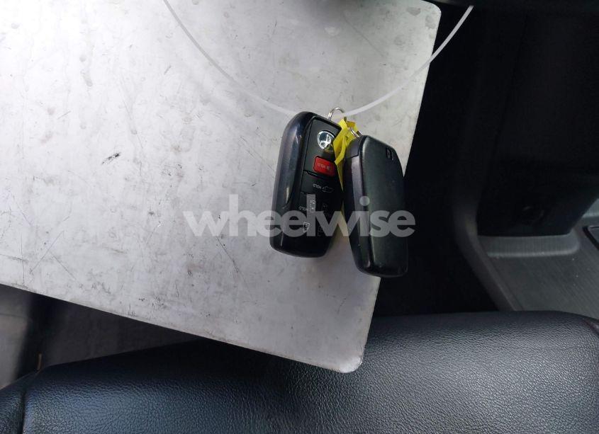 Photo 11 of 2022 Toyota Sienna XSE (VIN 5TDDSKFC6NS057817)