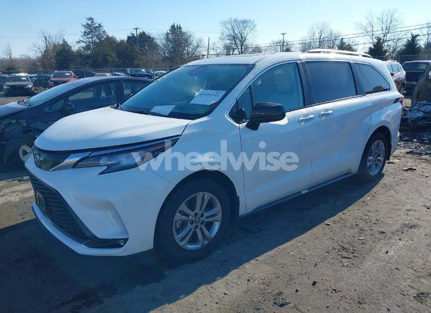 Photo 2 of 2023 Toyota Sienna XSE (VIN 5TDDSKFC6PS107134)