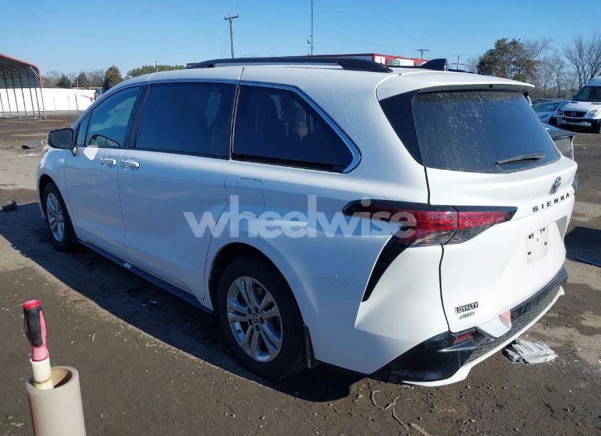 Photo 3 of 2023 Toyota Sienna XSE (VIN 5TDDSKFC6PS107134)