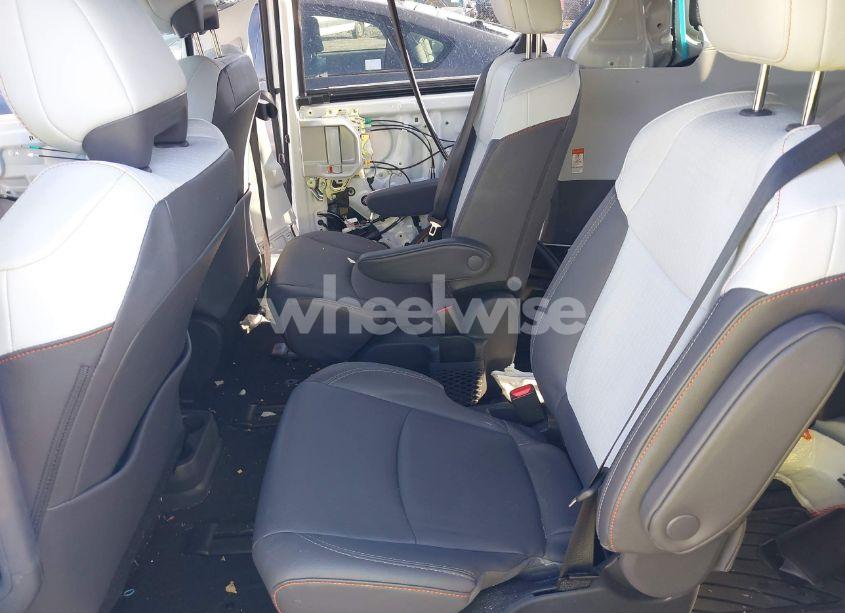 Photo 8 of 2023 Toyota Sienna XSE (VIN 5TDDSKFC6PS107134)