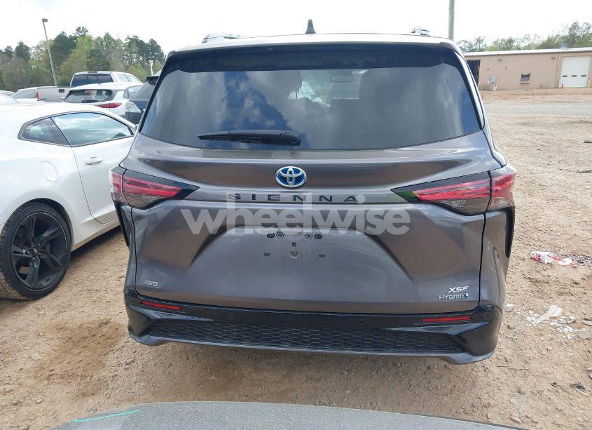 Photo 16 of 2022 Toyota Sienna XSE (VIN 5TDDSKFC8NS047144)