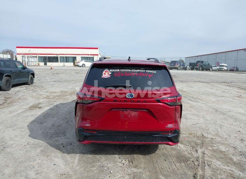 Photo 17 of 2024 Toyota Sienna XSE (VIN 5TDDSKFC8RS115156)