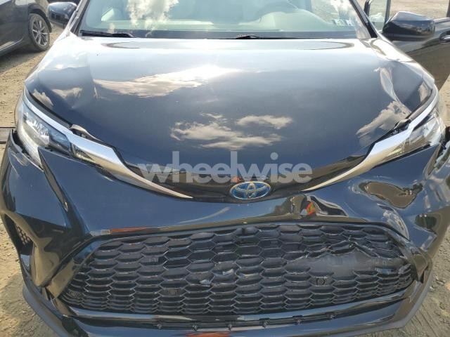 Photo 6 of 2021 TOYOTA SIENNA XSE (VIN 5TDDSKFCXMS003807)