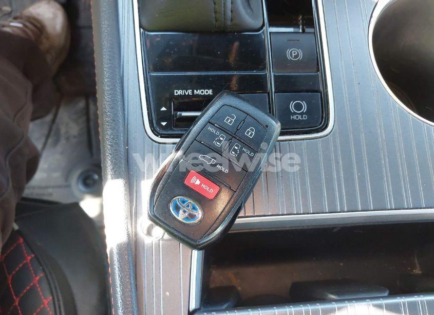 Photo 11 of 2022 Toyota Sienna XSE (VIN 5TDDSKFCXNS046982)