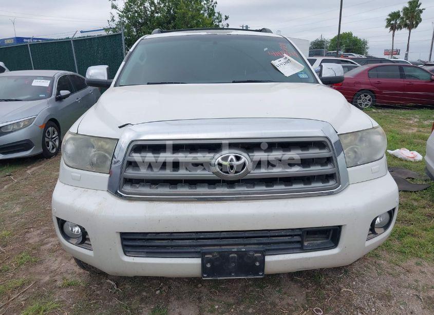 Photo 12 of 2014 Toyota Sequoia PLATINUM 5.7L V8 (VIN 5TDDW5G10ES106318)