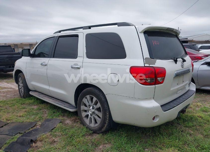 Photo 3 of 2014 Toyota Sequoia PLATINUM 5.7L V8 (VIN 5TDDW5G10ES106318)