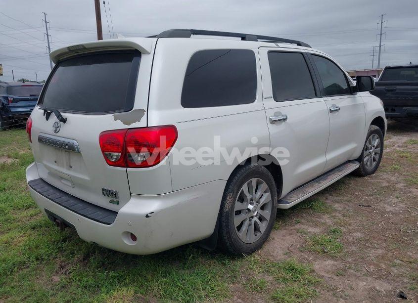 Photo 4 of 2014 Toyota Sequoia PLATINUM 5.7L V8 (VIN 5TDDW5G10ES106318)