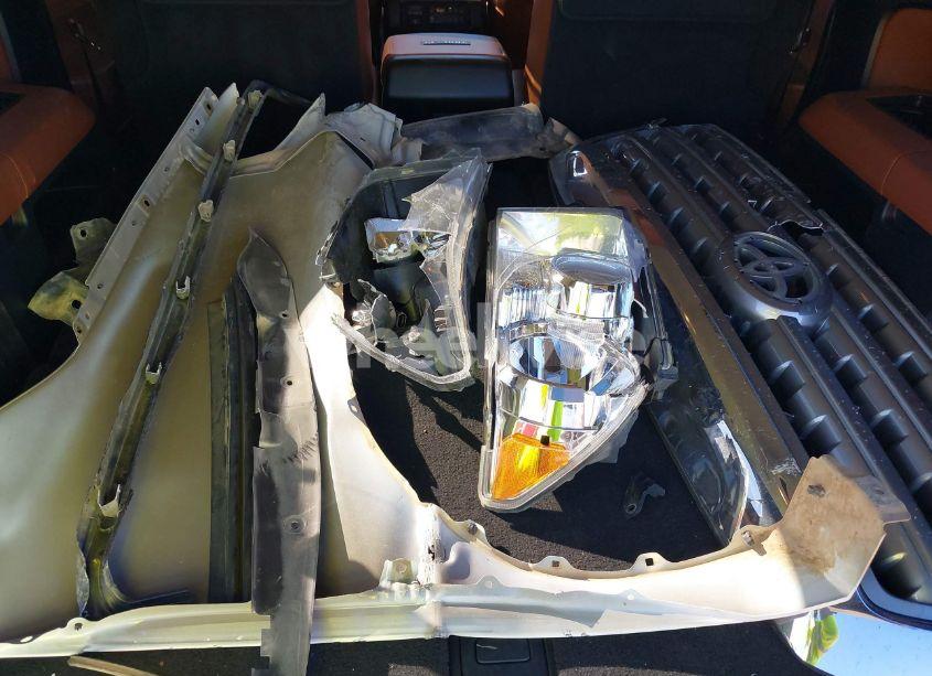 Photo 12 of 2017 Toyota Sequoia PLATINUM (VIN 5TDDW5G10HS154549)