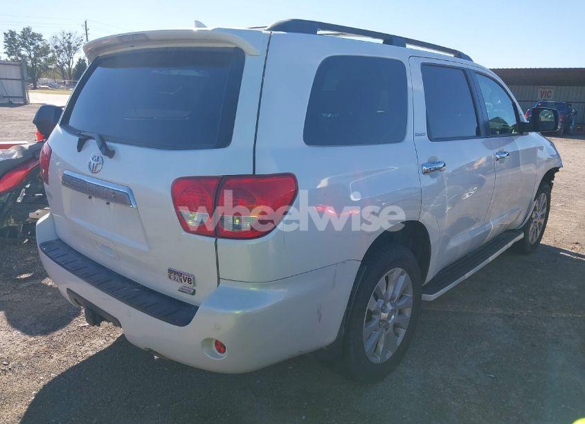 Photo 4 of 2017 Toyota Sequoia PLATINUM (VIN 5TDDW5G10HS154549)