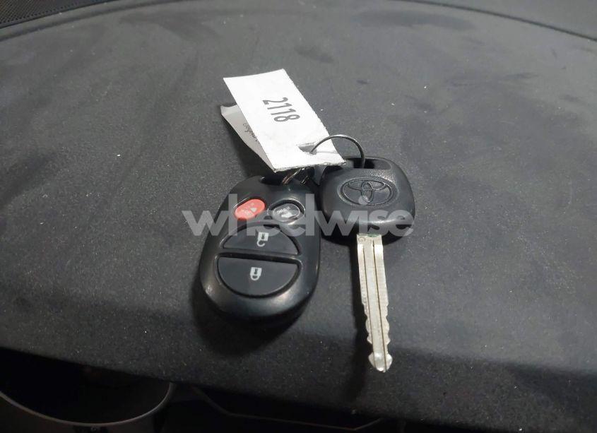 Photo 11 of 2012 Toyota Sequoia PLATINUM 5.7L V8 (VIN 5TDDW5G16CS058479)