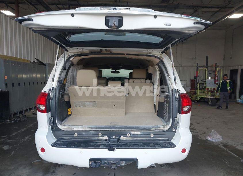 Photo 12 of 2012 Toyota Sequoia PLATINUM 5.7L V8 (VIN 5TDDW5G16CS058479)