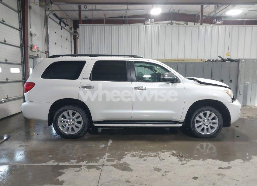 Photo 14 of 2012 Toyota Sequoia PLATINUM 5.7L V8 (VIN 5TDDW5G16CS058479)