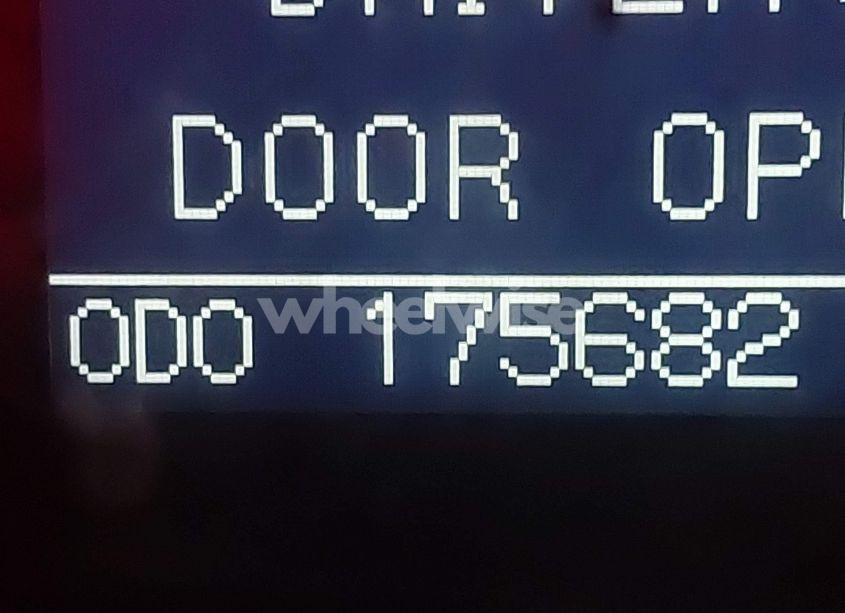 Photo 16 of 2012 Toyota Sequoia PLATINUM 5.7L V8 (VIN 5TDDW5G16CS058479)