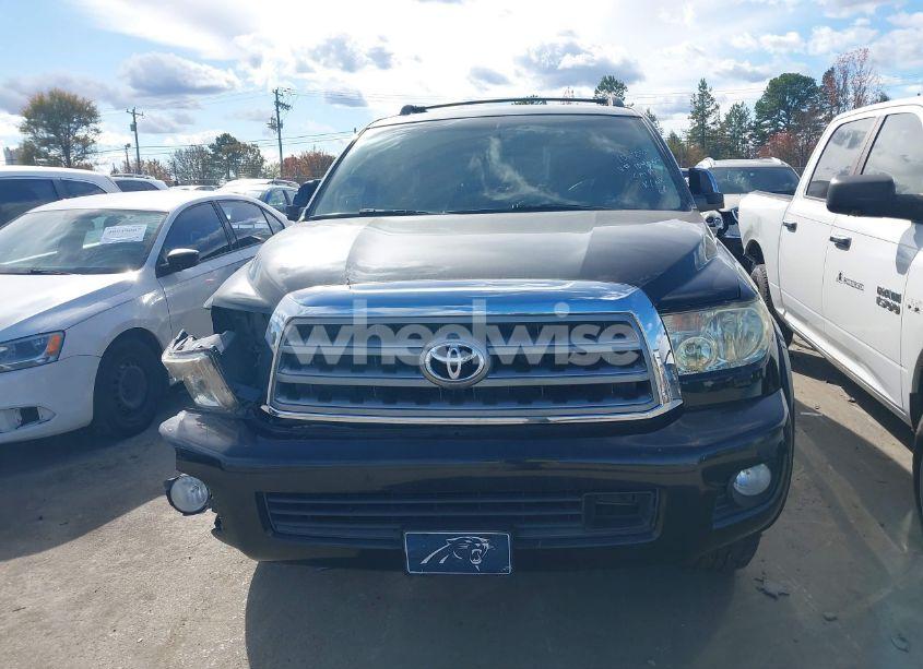 Photo 12 of 2014 Toyota Sequoia PLATINUM 5.7L V8 (VIN 5TDDW5G16ES104055)