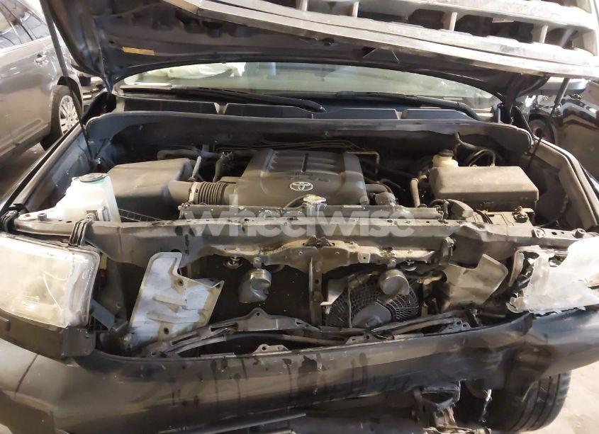 Photo 10 of 2011 Toyota Sequoia PLATINUM 5.7L V8 (VIN 5TDDW5G17BS046503)