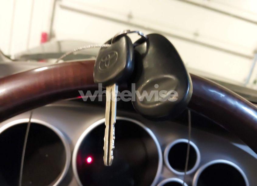 Photo 11 of 2011 Toyota Sequoia PLATINUM 5.7L V8 (VIN 5TDDW5G17BS046503)