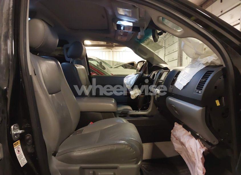 Photo 5 of 2011 Toyota Sequoia PLATINUM 5.7L V8 (VIN 5TDDW5G17BS046503)