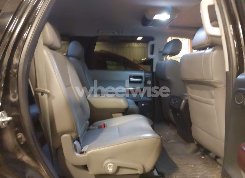 Photo 8 of 2011 Toyota Sequoia PLATINUM 5.7L V8 (VIN 5TDDW5G17BS046503)