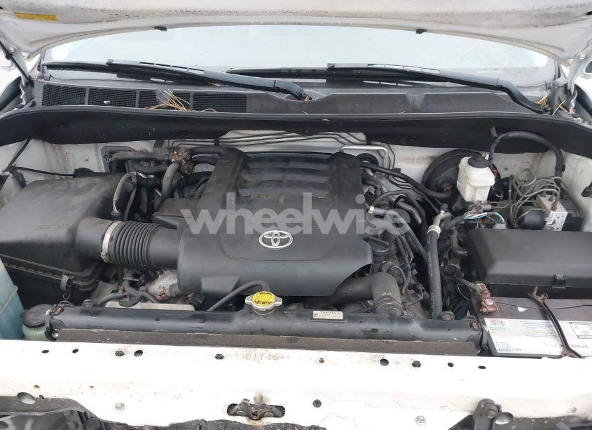 Photo 10 of 2012 Toyota Sequoia PLATINUM 5.7L V8 (VIN 5TDDW5G17CS057115)