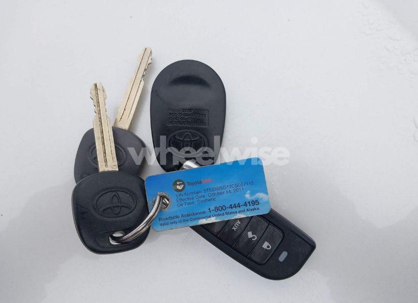 Photo 11 of 2012 Toyota Sequoia PLATINUM 5.7L V8 (VIN 5TDDW5G17CS057115)