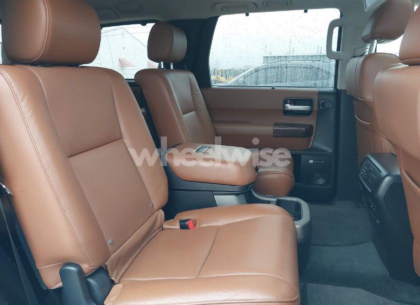 Photo 17 of 2012 Toyota Sequoia PLATINUM 5.7L V8 (VIN 5TDDW5G17CS057115)