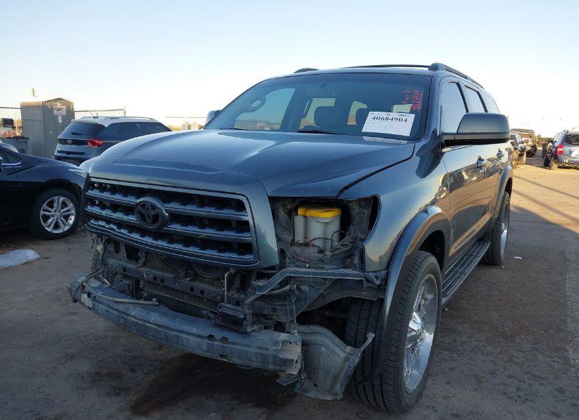 Photo 6 of 2010 Toyota Sequoia PLATINUM 5.7L V8 (VIN 5TDDW5G18AS038991)