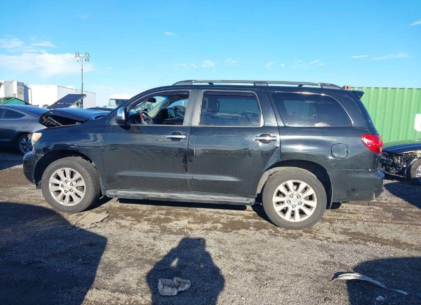 Photo 15 of 2014 Toyota Sequoia PLATINUM (VIN 5TDDY5G12ES105701)