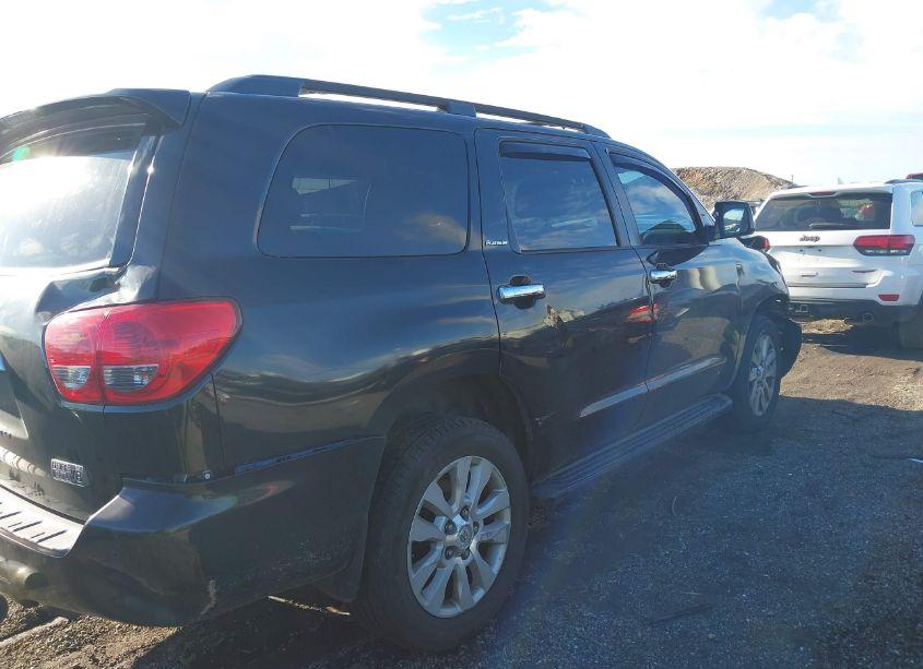 Photo 4 of 2014 Toyota Sequoia PLATINUM (VIN 5TDDY5G12ES105701)