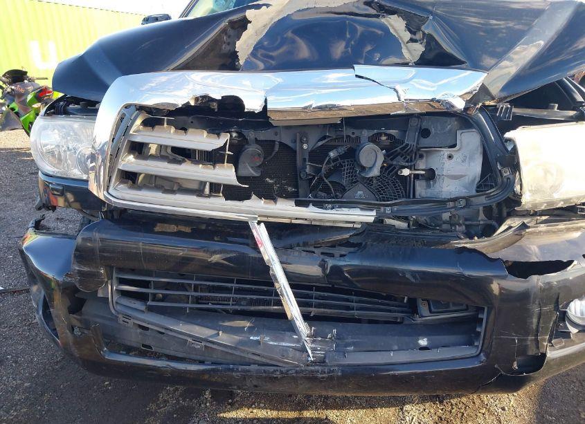 Photo 6 of 2014 Toyota Sequoia PLATINUM (VIN 5TDDY5G12ES105701)