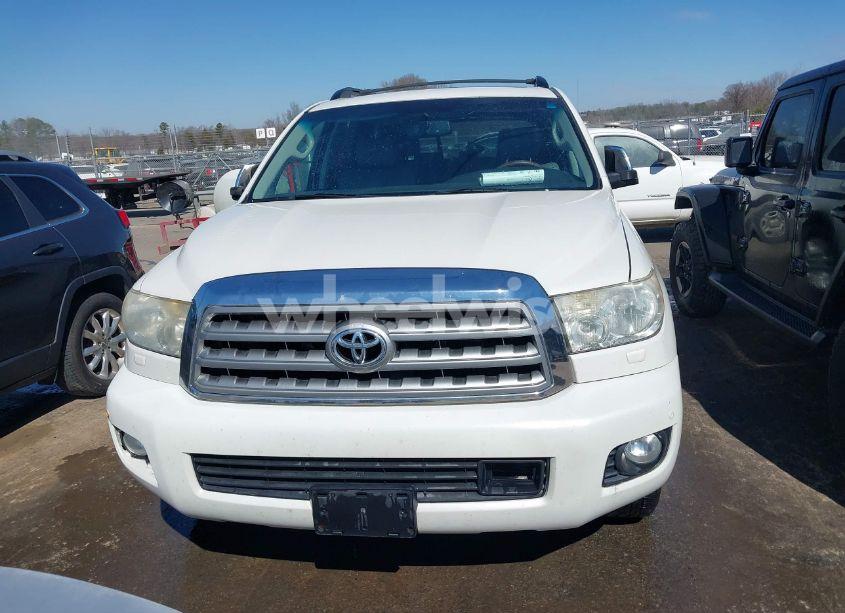 Photo 12 of 2010 Toyota Sequoia PLATINUM 5.7L V8 (VIN 5TDDY5G14AS024998)