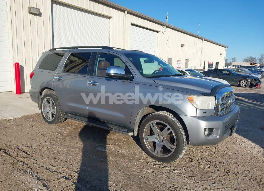 2010 Toyota Sequoia PLATINUM 5.7L V8 (VIN 5TDDY5G15AS026162) main photo
