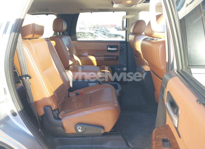 Photo 8 of 2010 Toyota Sequoia PLATINUM 5.7L V8 (VIN 5TDDY5G15AS026162)