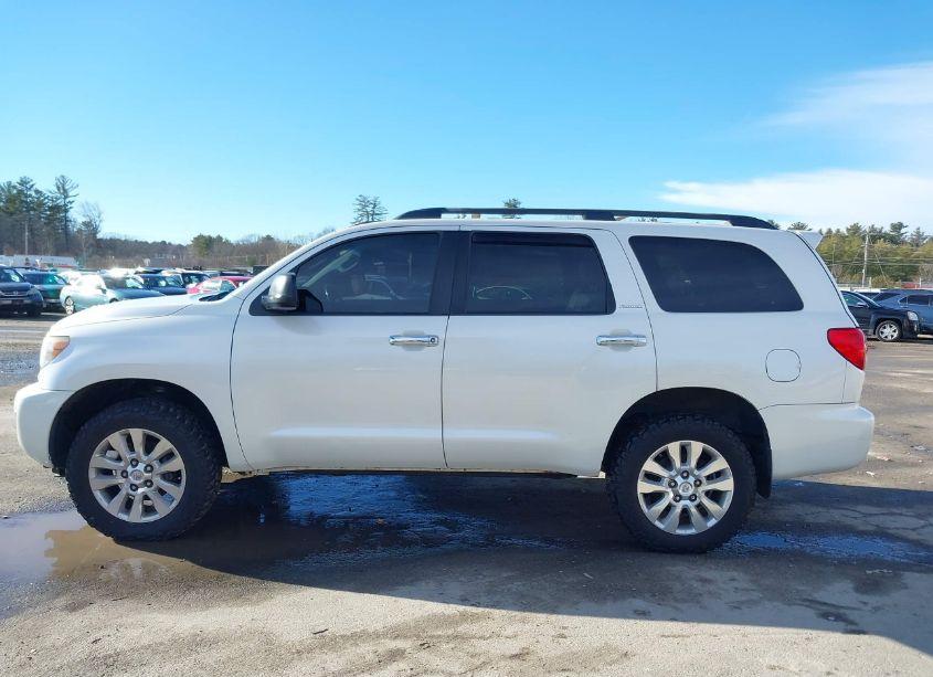 Photo 14 of 2012 Toyota Sequoia PLATINUM 5.7L V8 (VIN 5TDDY5G16CS055804)