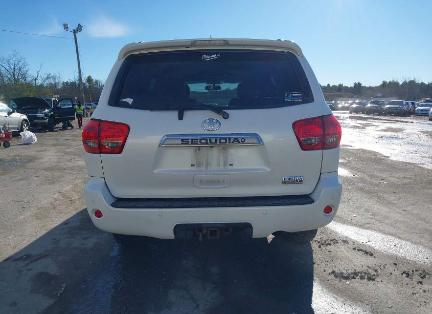 Photo 16 of 2012 Toyota Sequoia PLATINUM 5.7L V8 (VIN 5TDDY5G16CS055804)