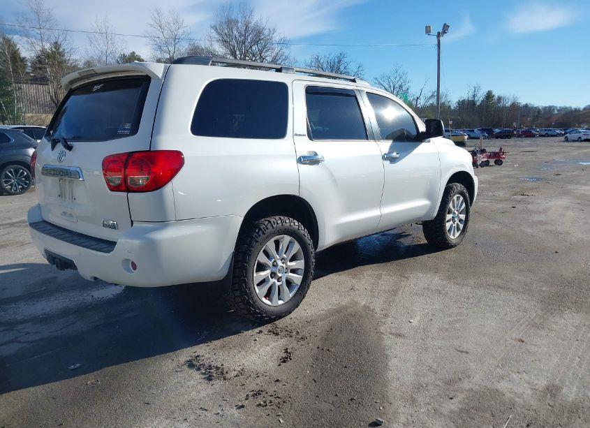 Photo 4 of 2012 Toyota Sequoia PLATINUM 5.7L V8 (VIN 5TDDY5G16CS055804)