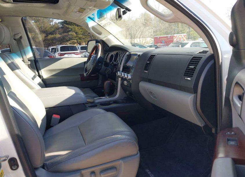 Photo 5 of 2012 Toyota Sequoia PLATINUM 5.7L V8 (VIN 5TDDY5G16CS055804)