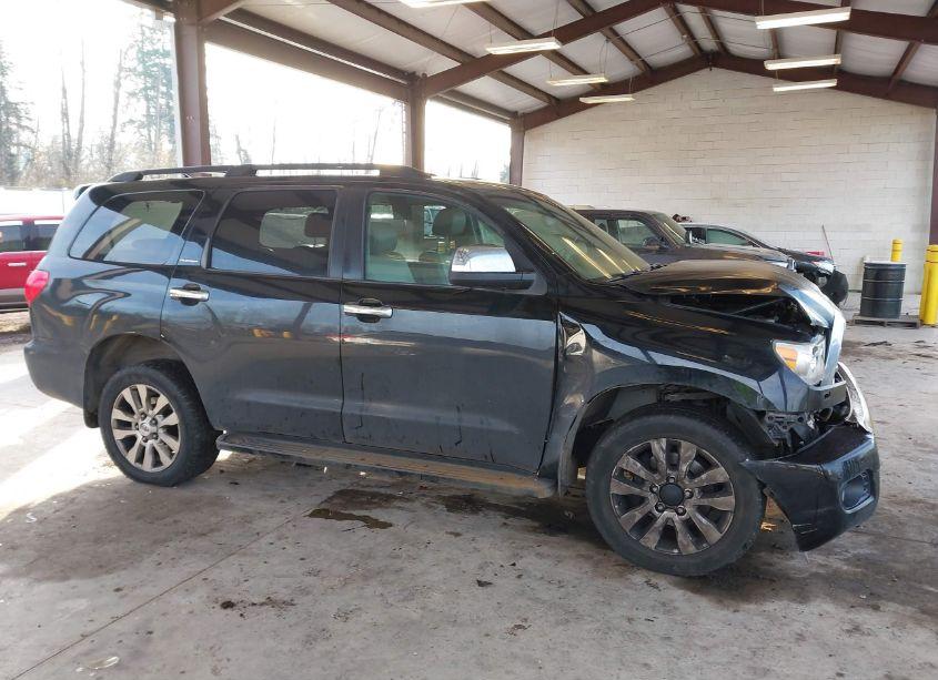 Photo 13 of 2011 Toyota Sequoia PLATINUM 5.7L V8 (VIN 5TDDY5G17BS041554)