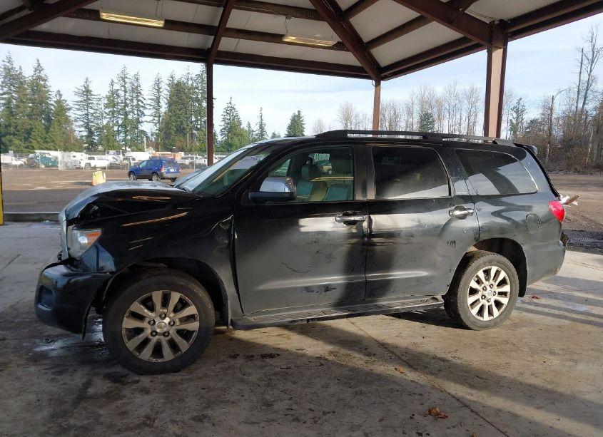 Photo 14 of 2011 Toyota Sequoia PLATINUM 5.7L V8 (VIN 5TDDY5G17BS041554)