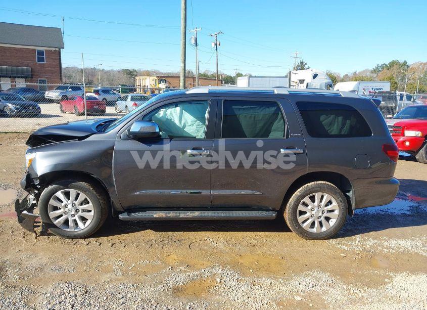 Photo 14 of 2019 Toyota Sequoia PLATINUM (VIN 5TDDY5G17KS167851)