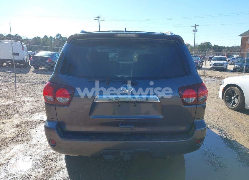 Photo 16 of 2019 Toyota Sequoia PLATINUM (VIN 5TDDY5G17KS167851)