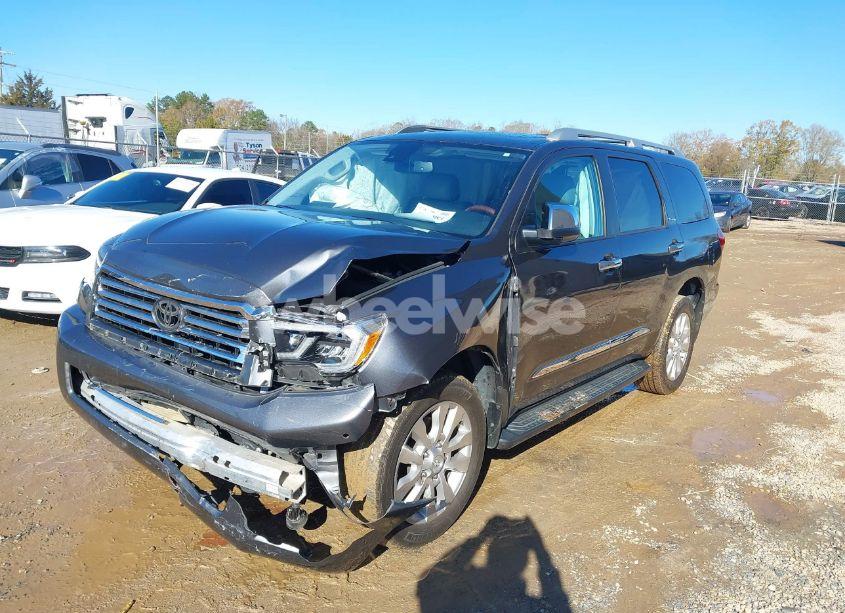 Photo 2 of 2019 Toyota Sequoia PLATINUM (VIN 5TDDY5G17KS167851)