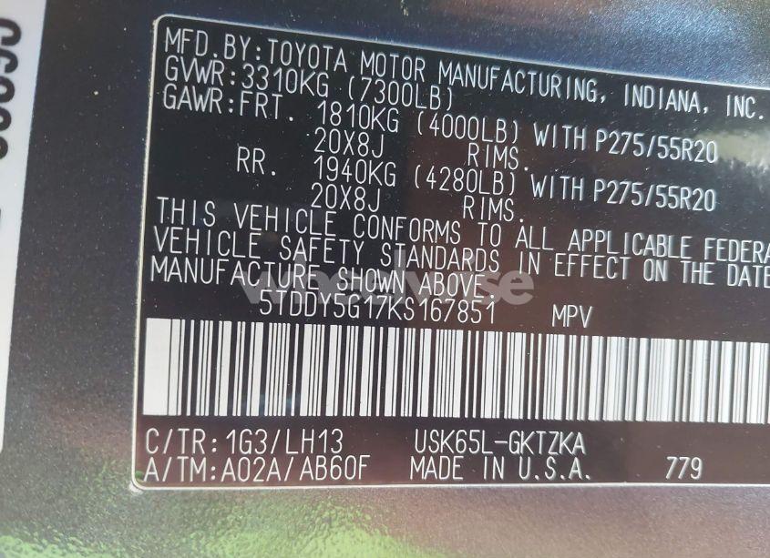 Photo 9 of 2019 Toyota Sequoia PLATINUM (VIN 5TDDY5G17KS167851)