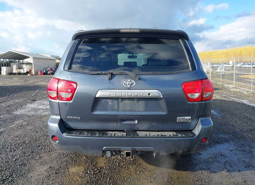 Photo 16 of 2010 Toyota Sequoia PLATINUM 5.7L V8 (VIN 5TDDY5G18AS037916)