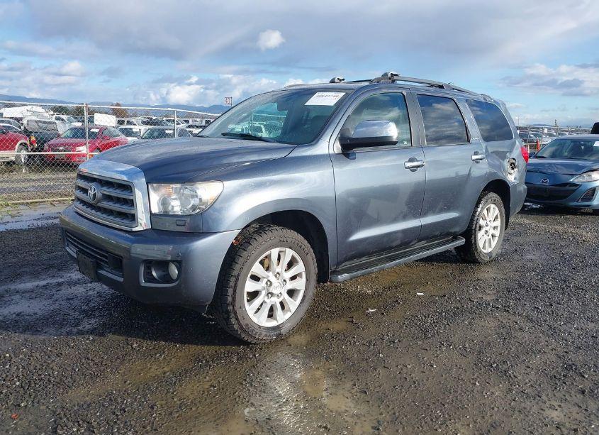 Photo 2 of 2010 Toyota Sequoia PLATINUM 5.7L V8 (VIN 5TDDY5G18AS037916)