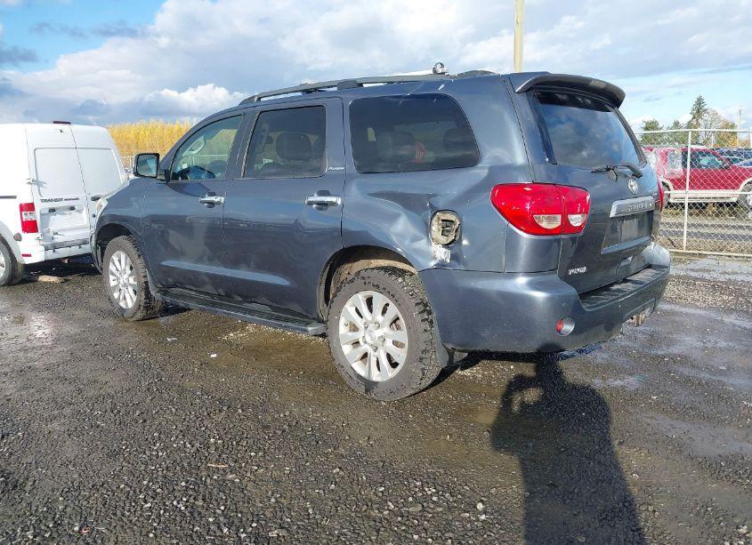 Photo 3 of 2010 Toyota Sequoia PLATINUM 5.7L V8 (VIN 5TDDY5G18AS037916)
