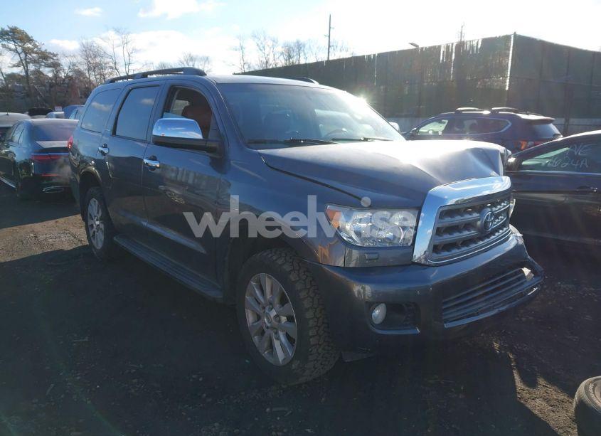 2015 Toyota Sequoia PLATINUM 5.7L V8 (VIN 5TDDY5G18FS126246) main photo