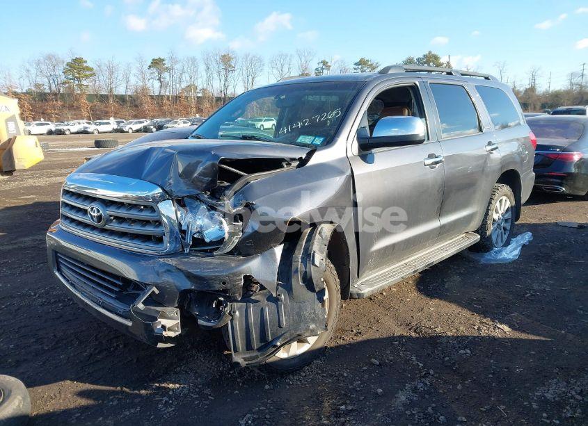 Photo 2 of 2015 Toyota Sequoia PLATINUM 5.7L V8 (VIN 5TDDY5G18FS126246)