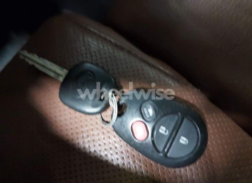 Photo 11 of 2016 Toyota Sequoia PLATINUM 5.7L V8 (VIN 5TDDY5G18GS140469)