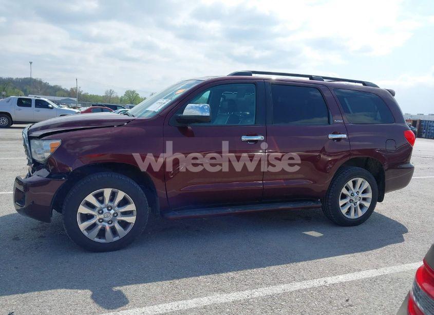 Photo 14 of 2010 Toyota Sequoia PLATINUM 5.7L V8 (VIN 5TDDY5G19AS029467)